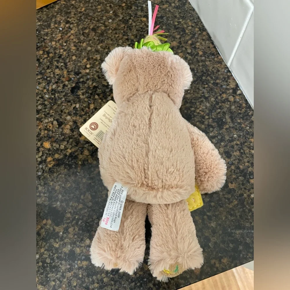 Boyd’s Celebration Bear Collectible
